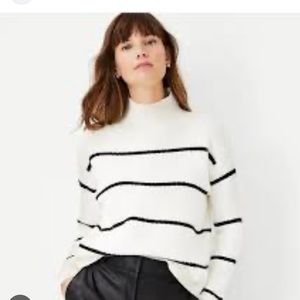 Ann Taylor NWT mock neck sweater